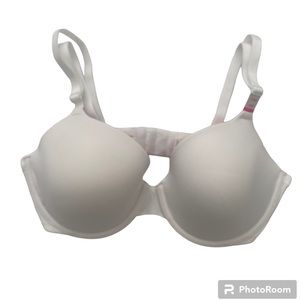 PINK Victoria’s Secret White Wear Everywhere T Shirt Bra 36 D